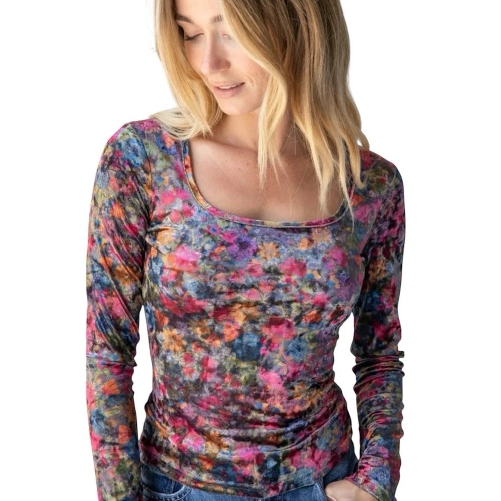 NWT Natural Life L Danielle Top Floral Whimsygoth Velvet Long Sleeve Top